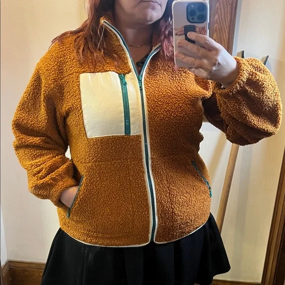 Universal Thread Teddy Jacket - Picture 5 of 6